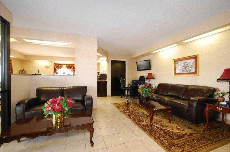 Days Inn & Suites By Wyndham Warner Robins Near Robins Afb Esterno foto