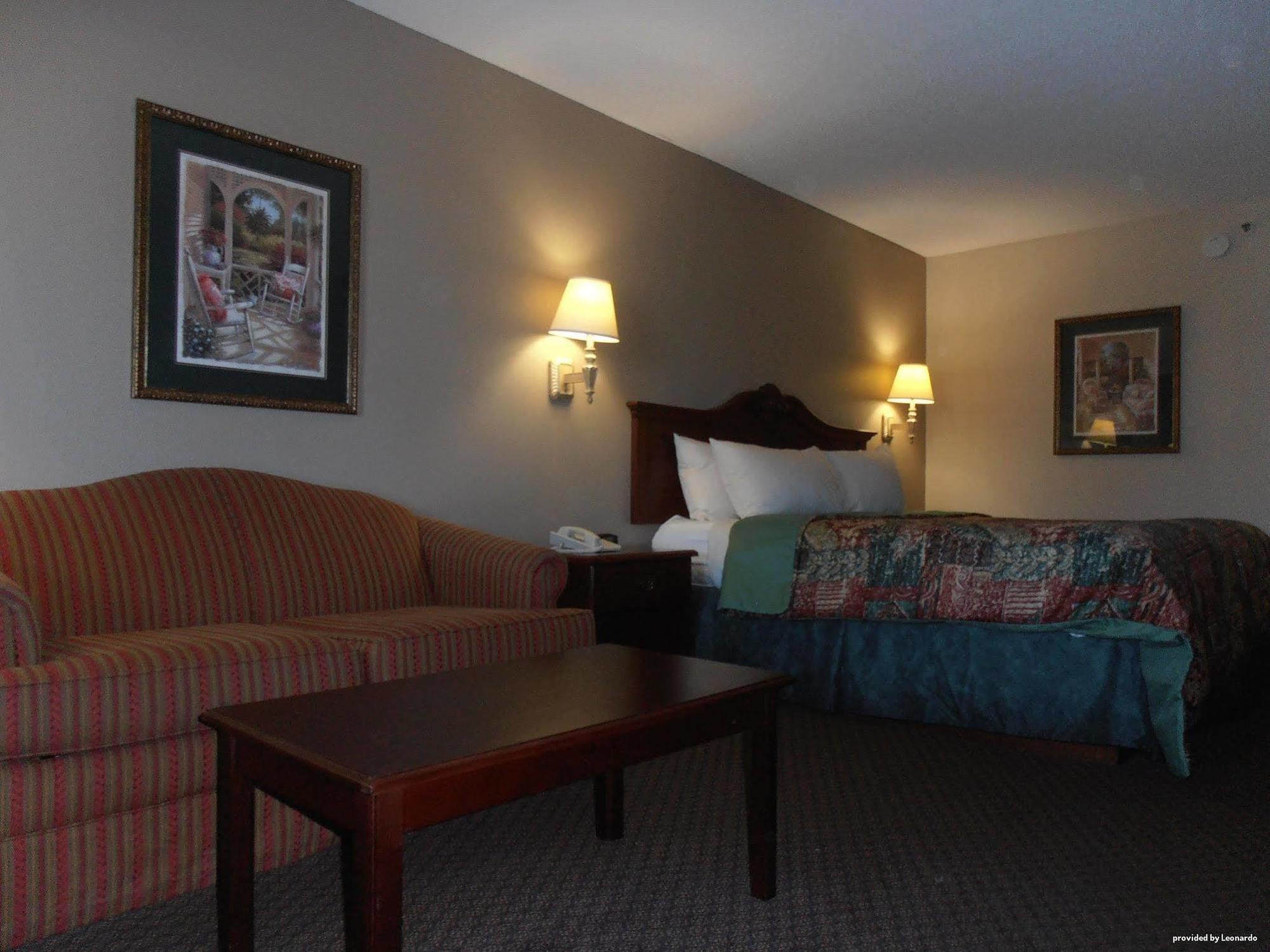 Days Inn & Suites By Wyndham Warner Robins Near Robins Afb Camera foto